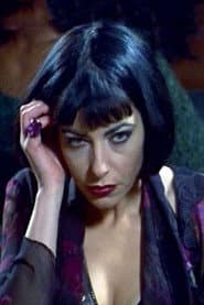 Jenny Kitseli as Odetti