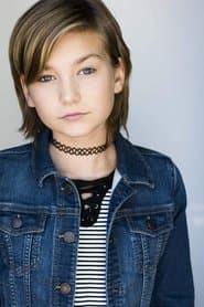 Anna Pniowsky as Kayla