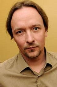 Paavo Westerberg as Lääkäri Alfred Lonka