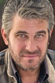 Richard Steinmetz as Gordon Wink