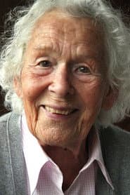 Renate Delfs as Oma Strumpf