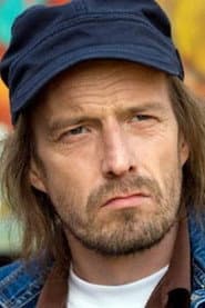 Konsta Mäkelä as Ukki