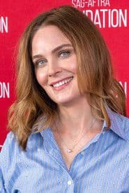Emily Deschanel as Shannon Cleary