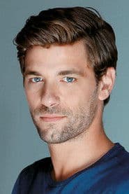 Apostolis Totsikas as Stelios