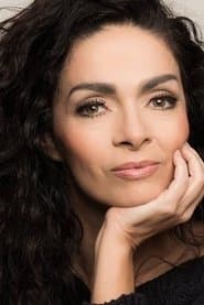 Claudia Ohana as Julia