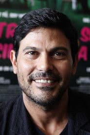 Francisco Gattorno as Roberto