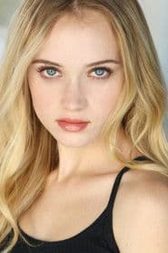 Belle Shouse as Sarah