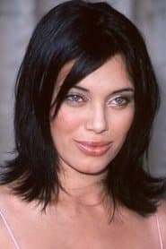 Kristen Wilson as Lisa