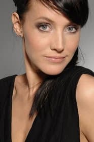 Yuliya Dellos as Ванда, психолог