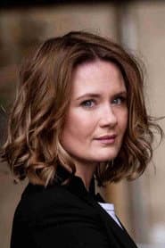 Pauline Knof as Sonja Honecker