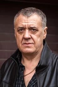 Artur Vakha as Truslivyy Lev (voice)