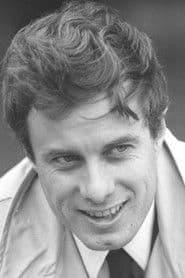 Enzo Doria as Bennet