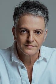 Marcelo Várzea as Alexandre