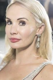 Nicole Butler as Janine