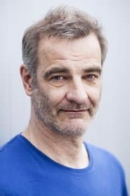 Heinrich Schafmeister as Gerd Falck