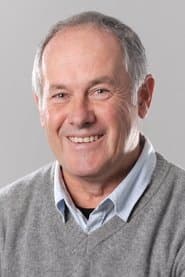 Santi Ugalde as Arturo