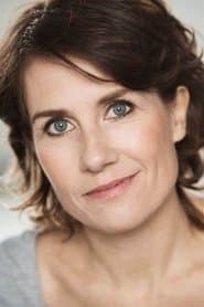 Mia Lyhne as Kalles søster Sidse