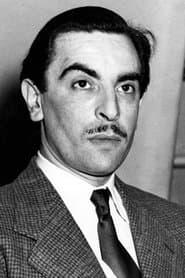 Martin Benson as Smith