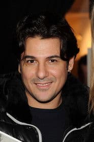 Dario Bandiera as Nicola