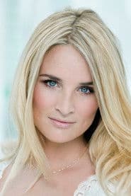 Lieke van Lexmond as Esmé