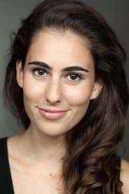 Lara Lemon as Niamh O'Brian