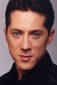 Idan Alterman as Arthur