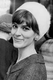 Kristina Adolphson as Siri