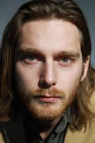 Reinout Scholten van Aschat as Lucas (young)