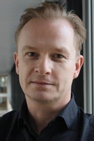 Sven Ahlström as Linus