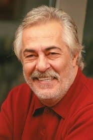 Rutkay Aziz as Altan