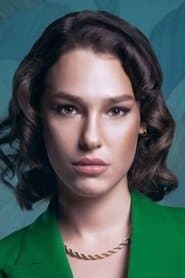 Eylül Su Sapan as Pelin