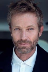 Martijn Kuiper as Nico