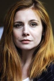 Josefine Preuß as Sabine Nemez