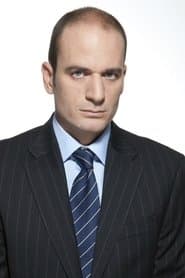 Lucas Fuica as El Mulo