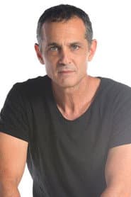 Nathan Ravitz as Adult Avi Leibowitz