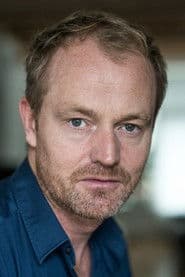 Mike Reus as Dr. Klintsen