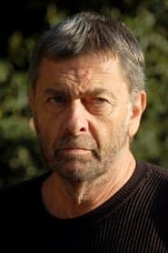 Andrea Giordana as Klaus Mauser