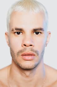 Vinicius Teixeira as Lucas