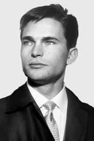 Pierre Massimi as Robert Dassa