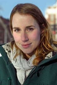 Kaia Foss as Beatrice 'Bea' Løvås