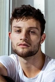 Nick Romeo Reimann as Hannes