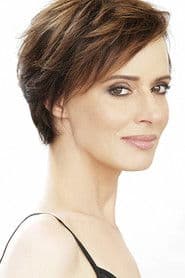 Lara Harris as Angelica