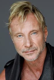 Matthias Hues as Angus