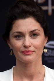 Fockeline Ouwerkerk as Victoria