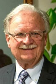 Péter Balázs as Giovanni Gatto (voice)