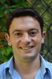 Arsen Dzhemilev as young jew