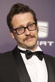 Joaquín Reyes as Emilio