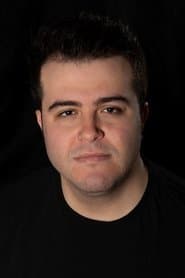 Safa Sarı as Demir Can