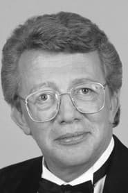 Dieter Thomas Heck as Showmaster Thilo Uhlenhorst