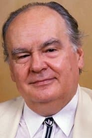 Jean Le Poulain as Le préfet de police